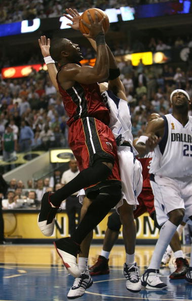 他的篮球职 他的篮球职