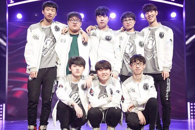 尽管明眼人 尽管明眼人