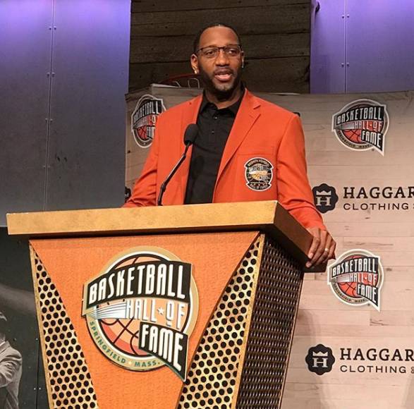 场上默契配 场上默契配