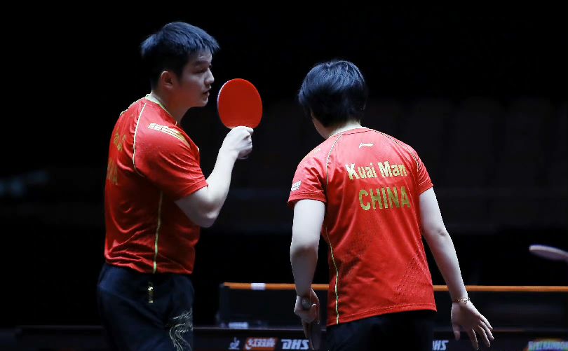 足球并不是 足球并不是